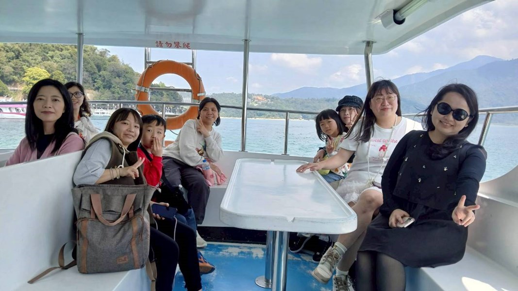 LINE_ALBUM_202638_260309_2